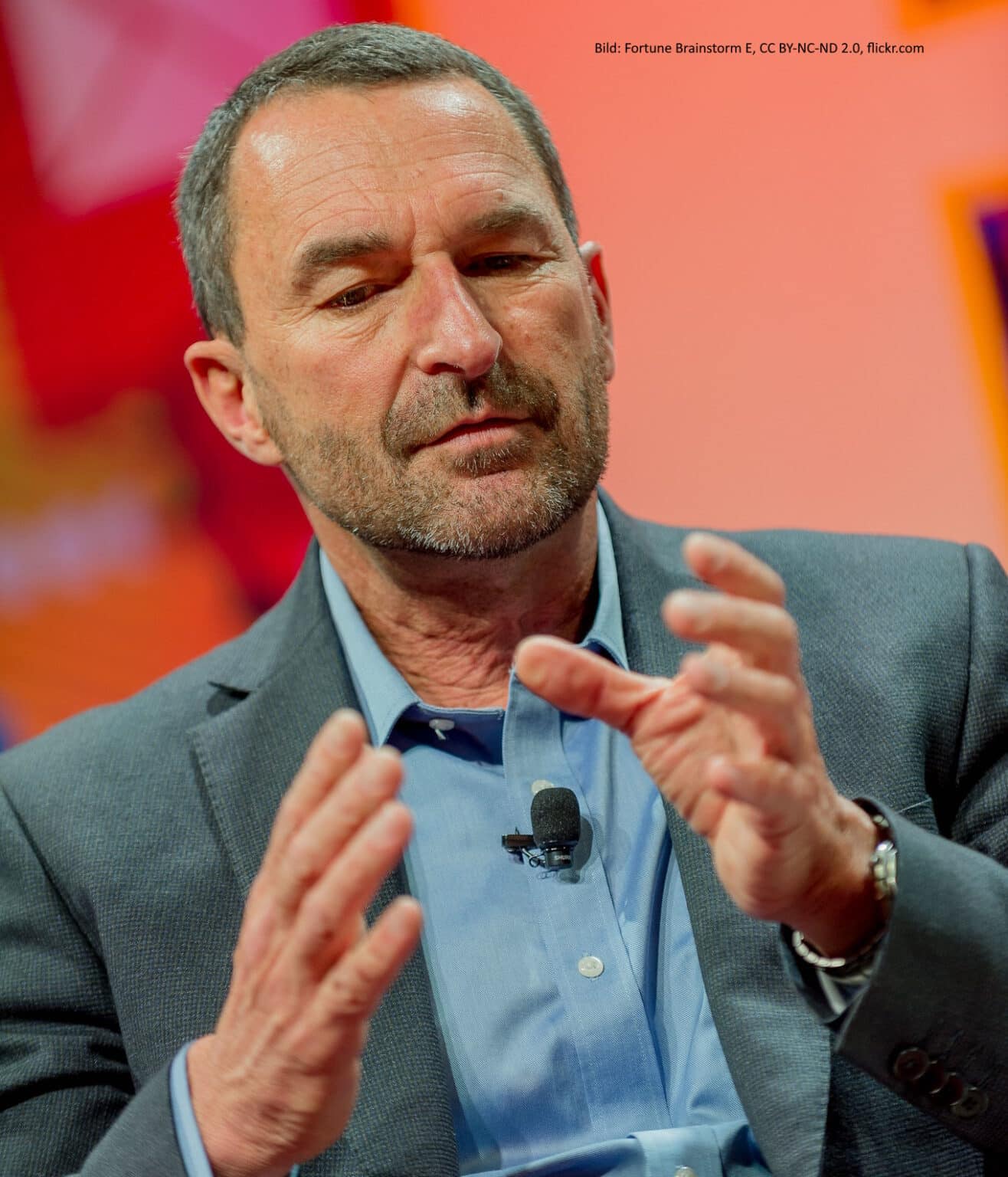 Im Würgegriff des Hal Harvey Deutsche Stimme